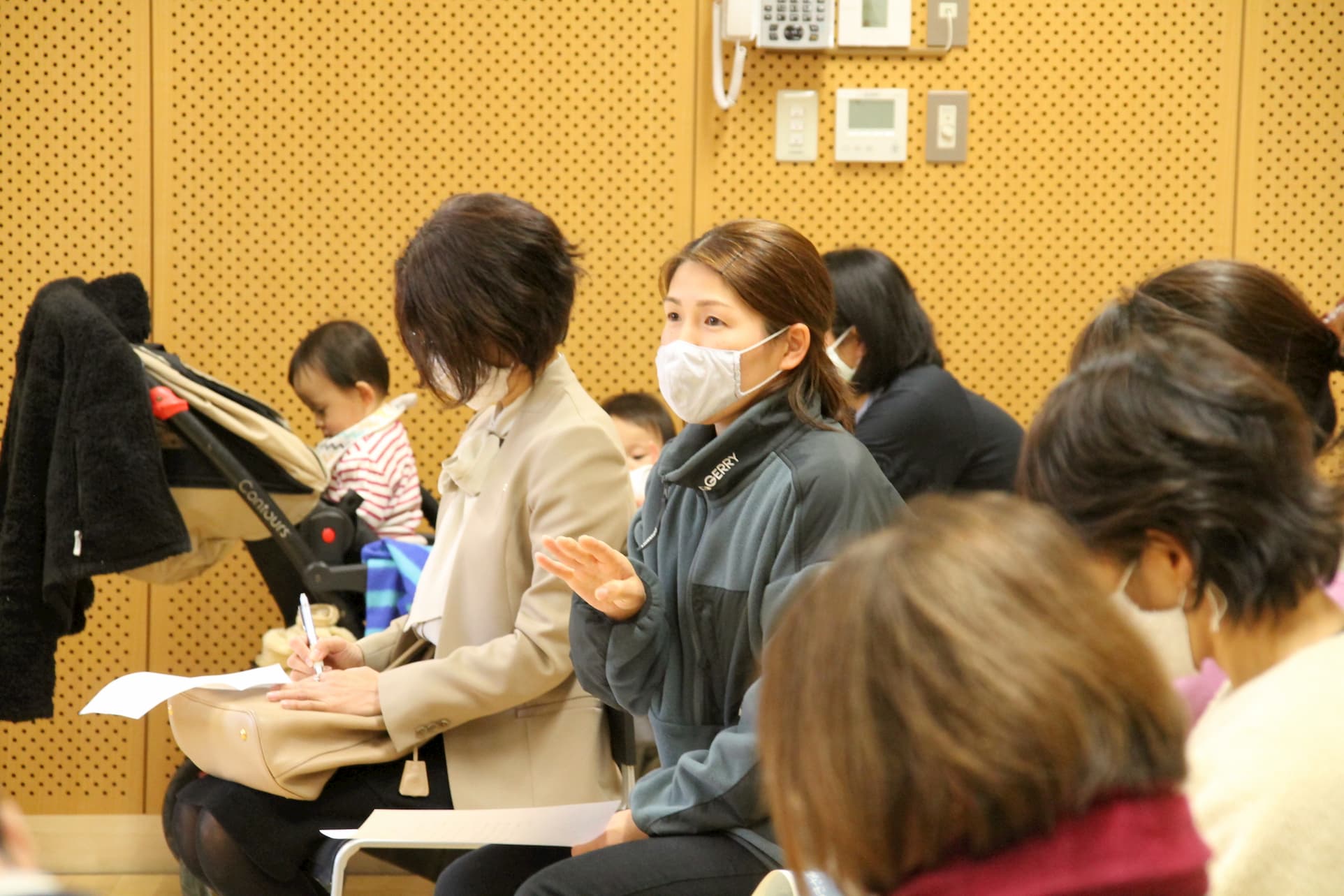 子育て組ミーティングを開催しました