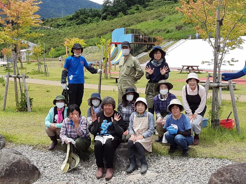【長野原町花いっぱいプロジェクト】6月の作業を行いました。