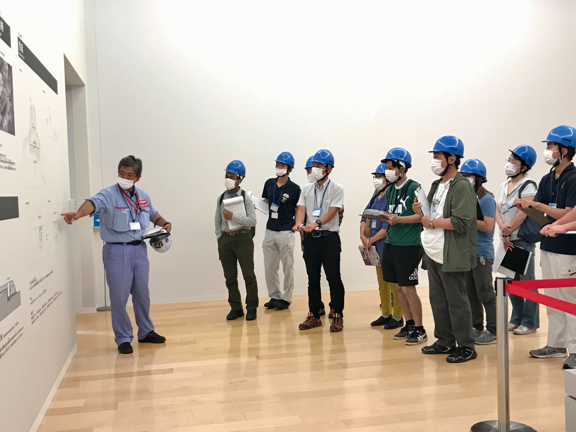 つなカン  八ッ場ダム見学ツアーガイド養成講座 １日目が行われました